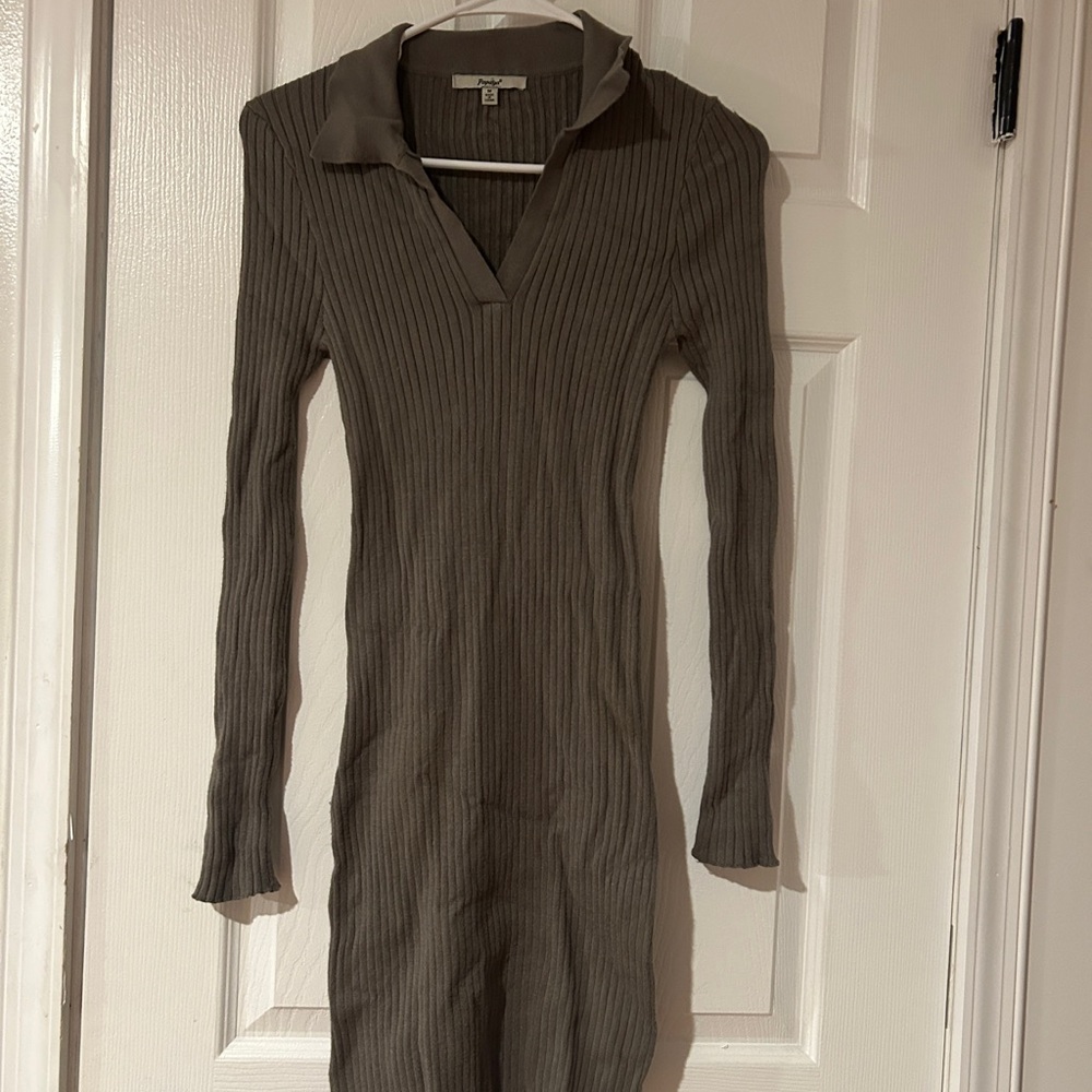Elegant Olive Green Ribbed Knit Dress Papaya Size M